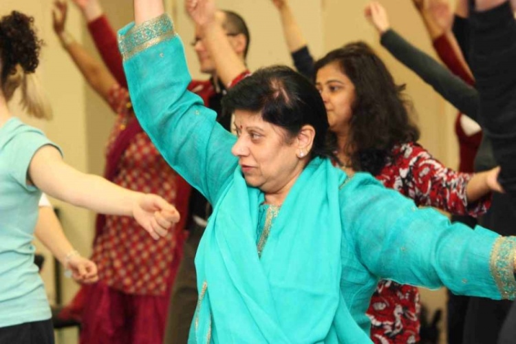 Bollyrobics-participants-concentrate