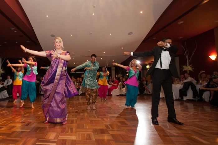 Bhangra1-Bride-Groom-Bollywood-Show