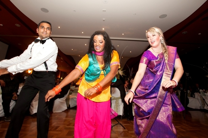 Bhangra39-Bollywood-dance-at-indian-Aus-wedding