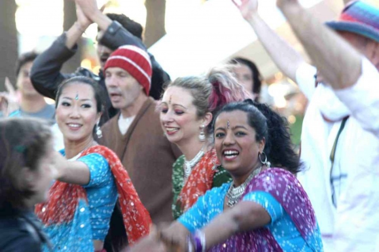 St-Kilda-Festival-Bollywood-party