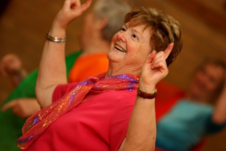 Seniors-point-to-the-sky-in-bollywood-festival